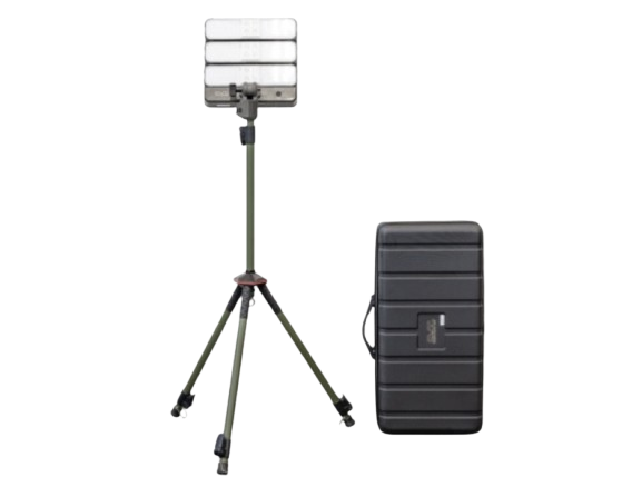 كشاف  الرحلات بثلاثة أرجل يعمل بالطاقة الشمسية