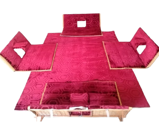 جلسة ملكية حمراء مبطنة و مقاومة للماء