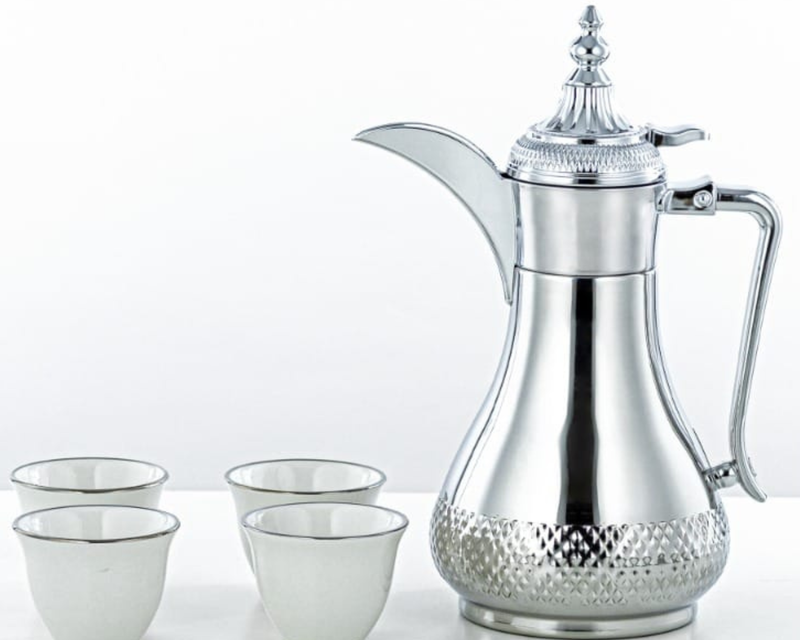 طقم دلة مع 4 زجاجات قهوة – 0.6 لتر