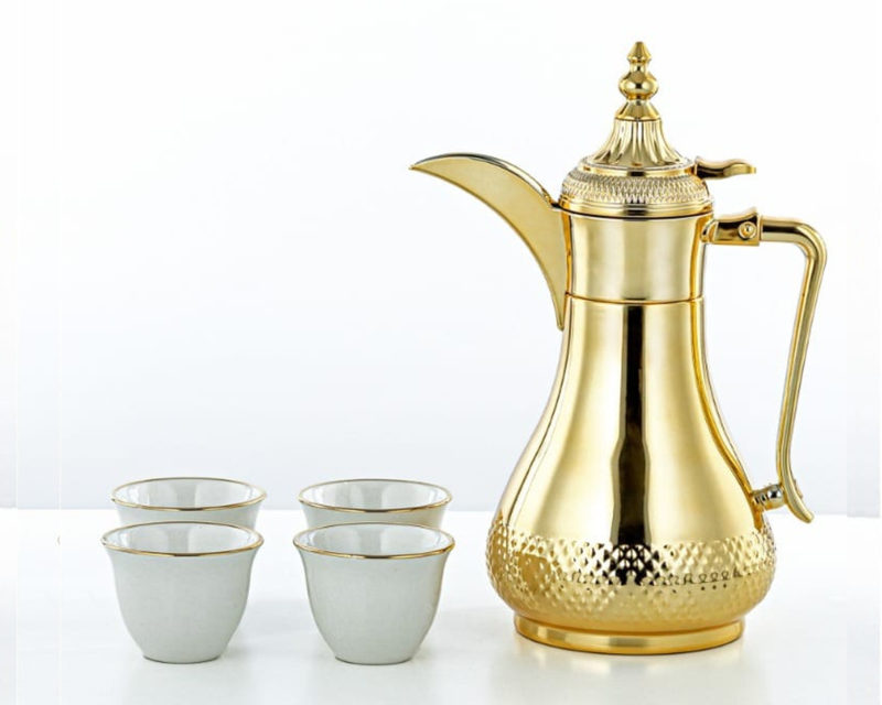 طقم دلة مع 4 زجاجات قهوة – 0.6 لتر